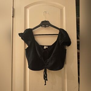 American eagle cropped top sz M color black